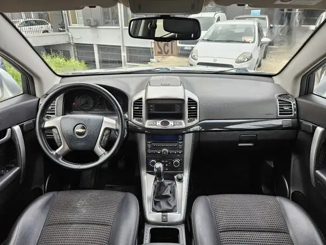 Chevrolet Captiva view 8