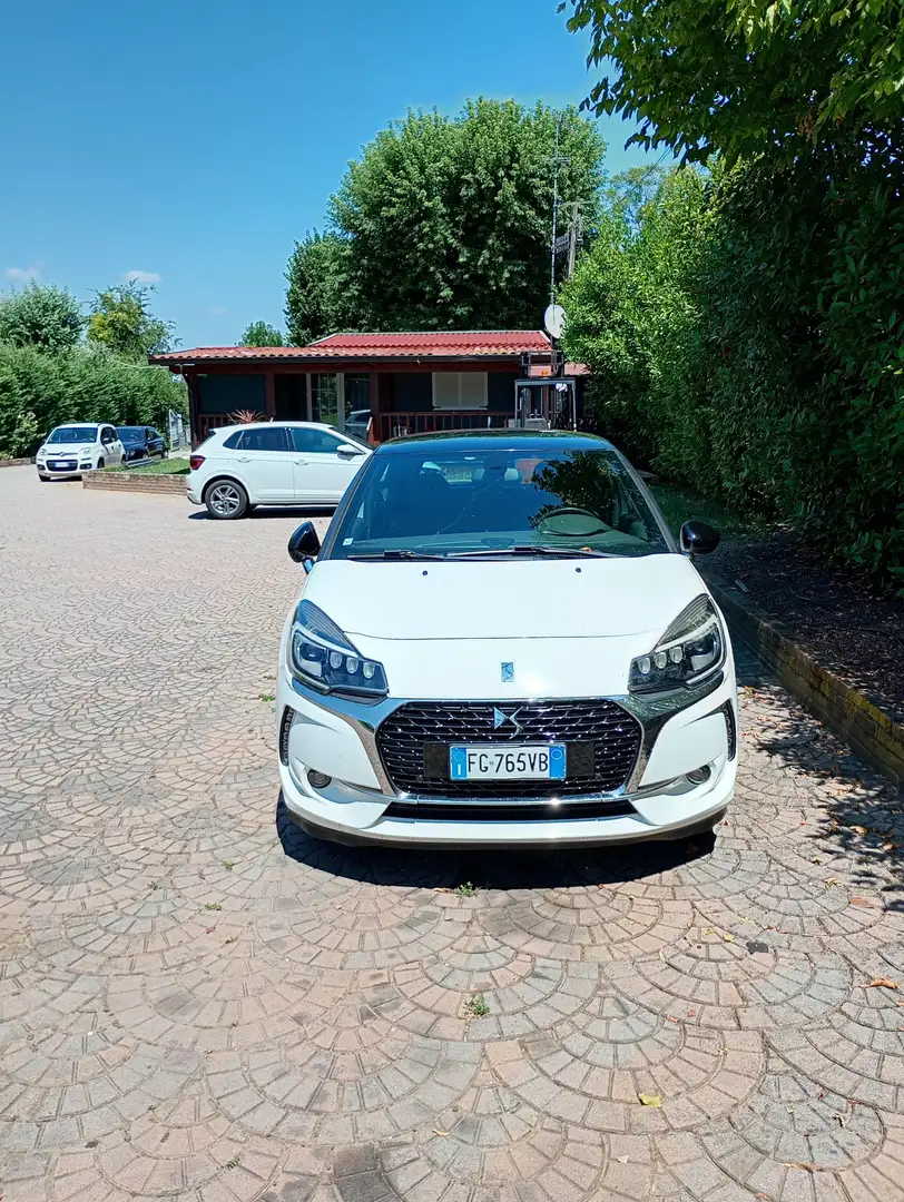 DS Automobiles DS 3 DS3 1.6 bluehdi Givenchy Le MakeUp 75cv - 2