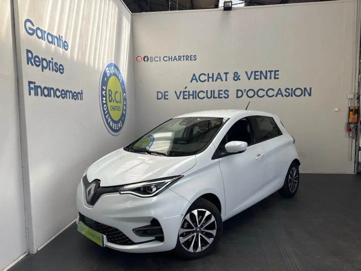 Renault ZOE INTENS CHARGE NORMALE R110 Blanc - 1