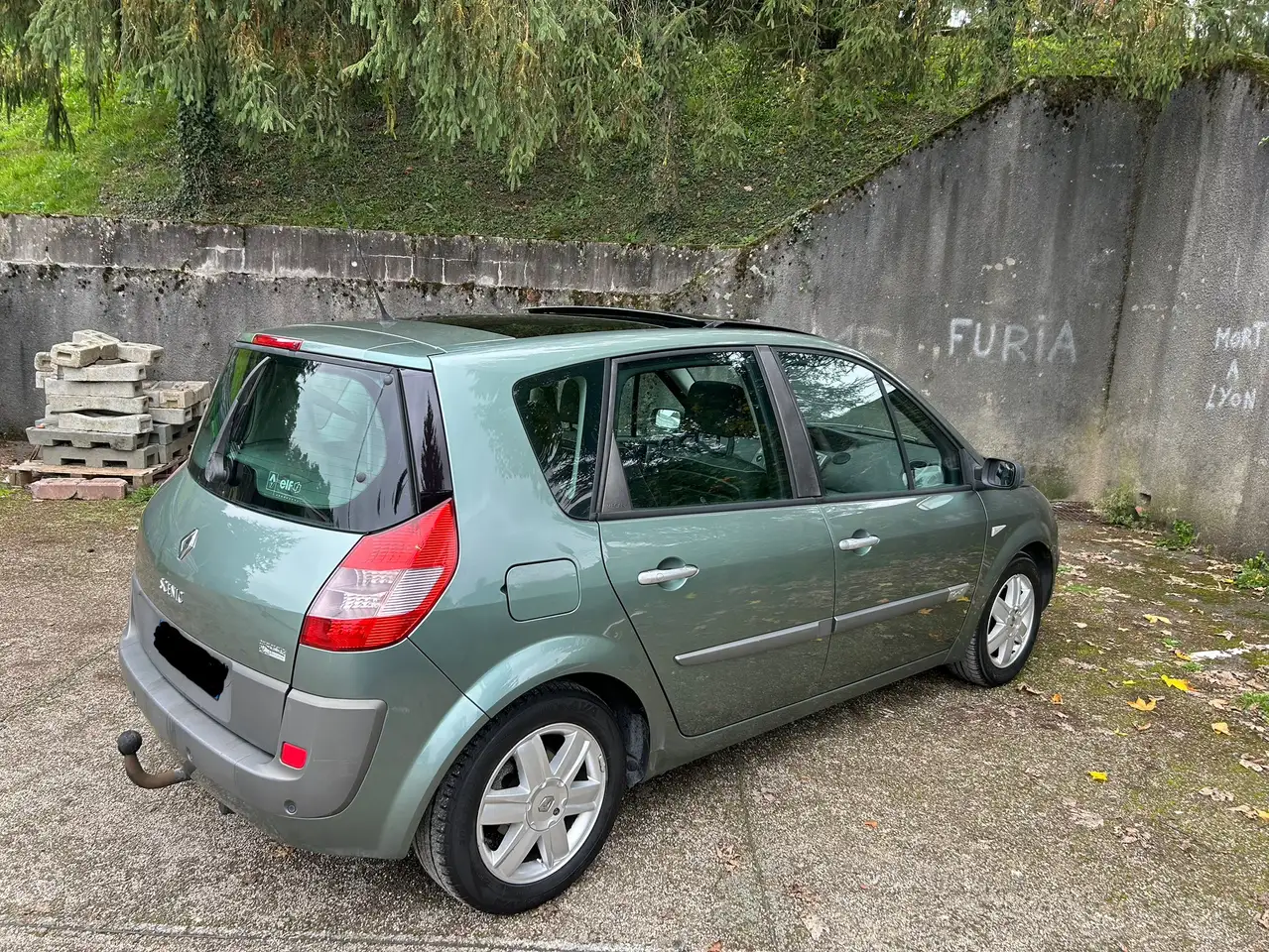 Renault Scenic 1.9 dCi 120 Luxe PrivilÃ¨ge