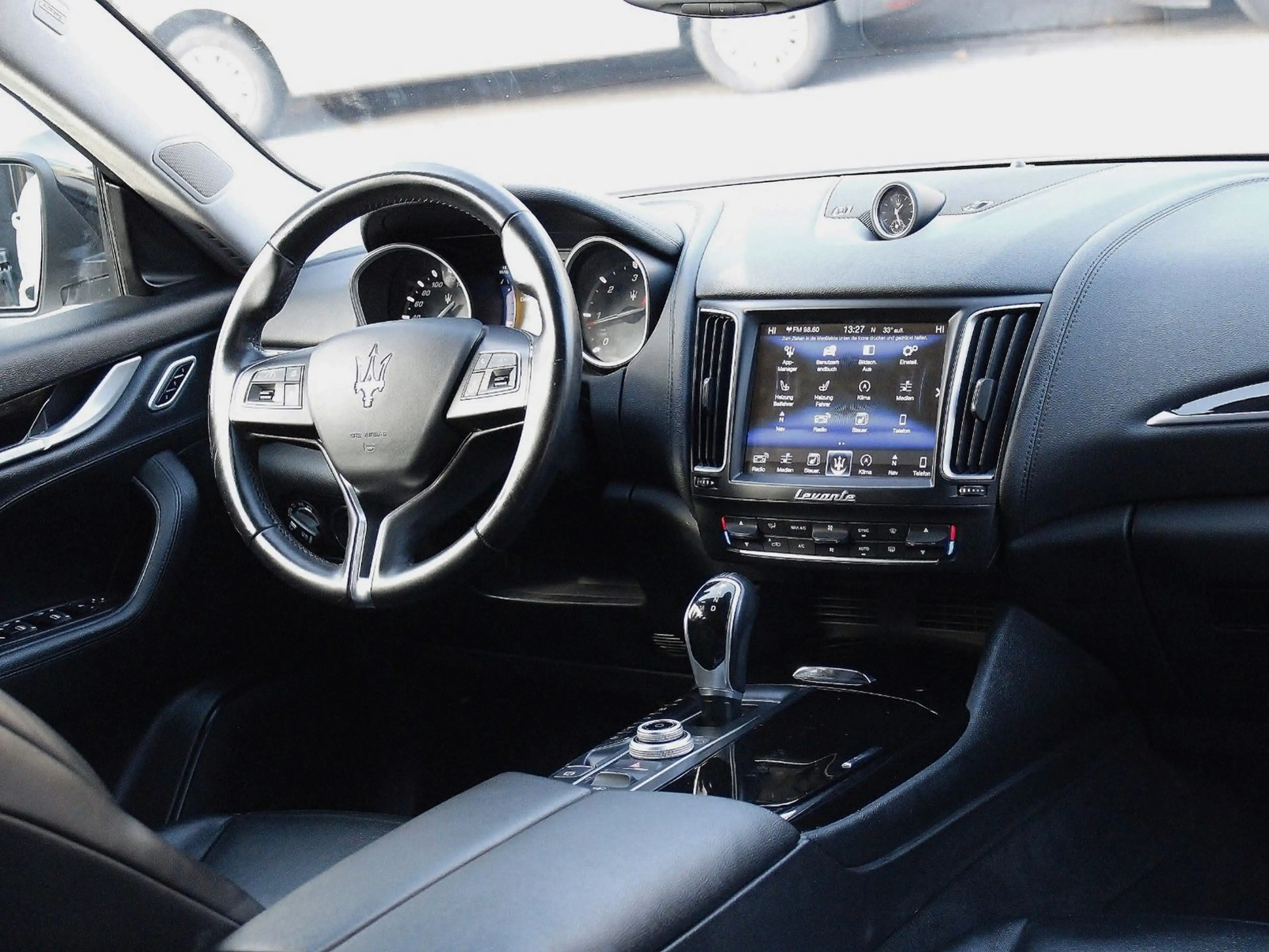 Maserati Levante LEVANTE 3.0d Q4 *360+NAVi+SPUR+LEDER+SKYHOOK+21" — photo 7