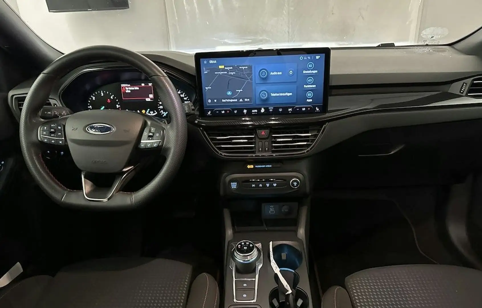 Ford Focus Turnier 1.5 EcoBlue Start-Stopp-System Aut. ST-LIN Weiß - 2