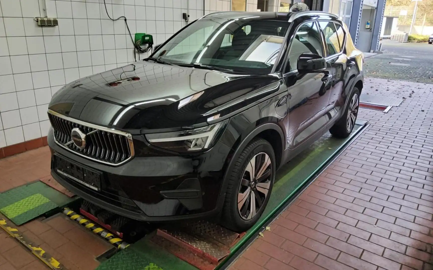 Volvo XC40 T5 Recharge Core 19'+RFK+WINTERPAK+NAVI+ Grau - 2
