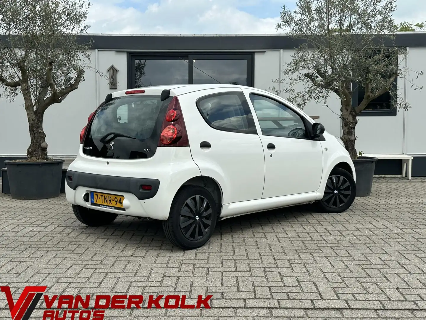 Peugeot 107 1.0 Accent 5 Deurs Airco Nieuwe APK! Blanco - 2