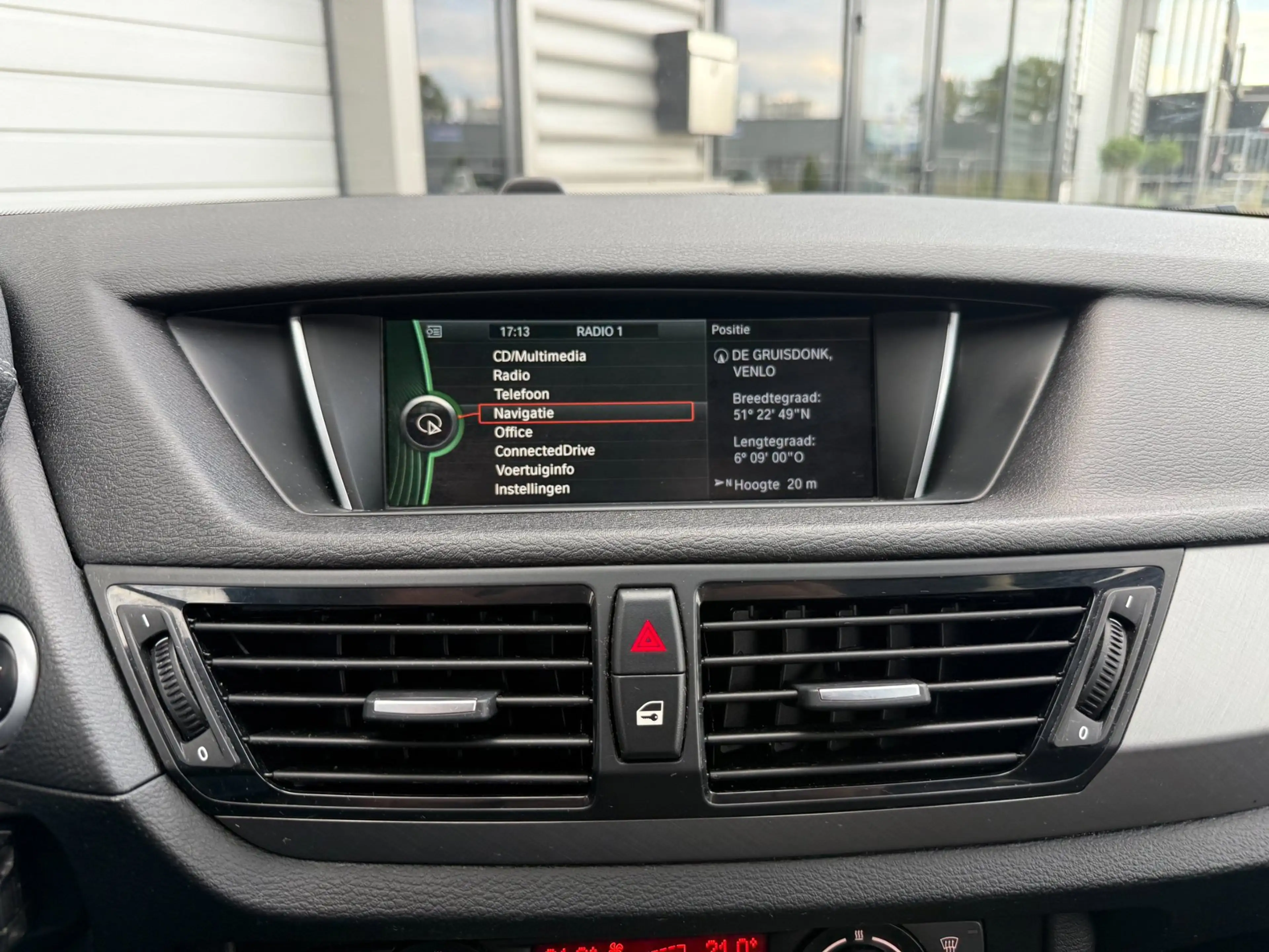 BMW X1 SDrive20i M Pakket Trekhaak Alcantara Org-NL — photo 17