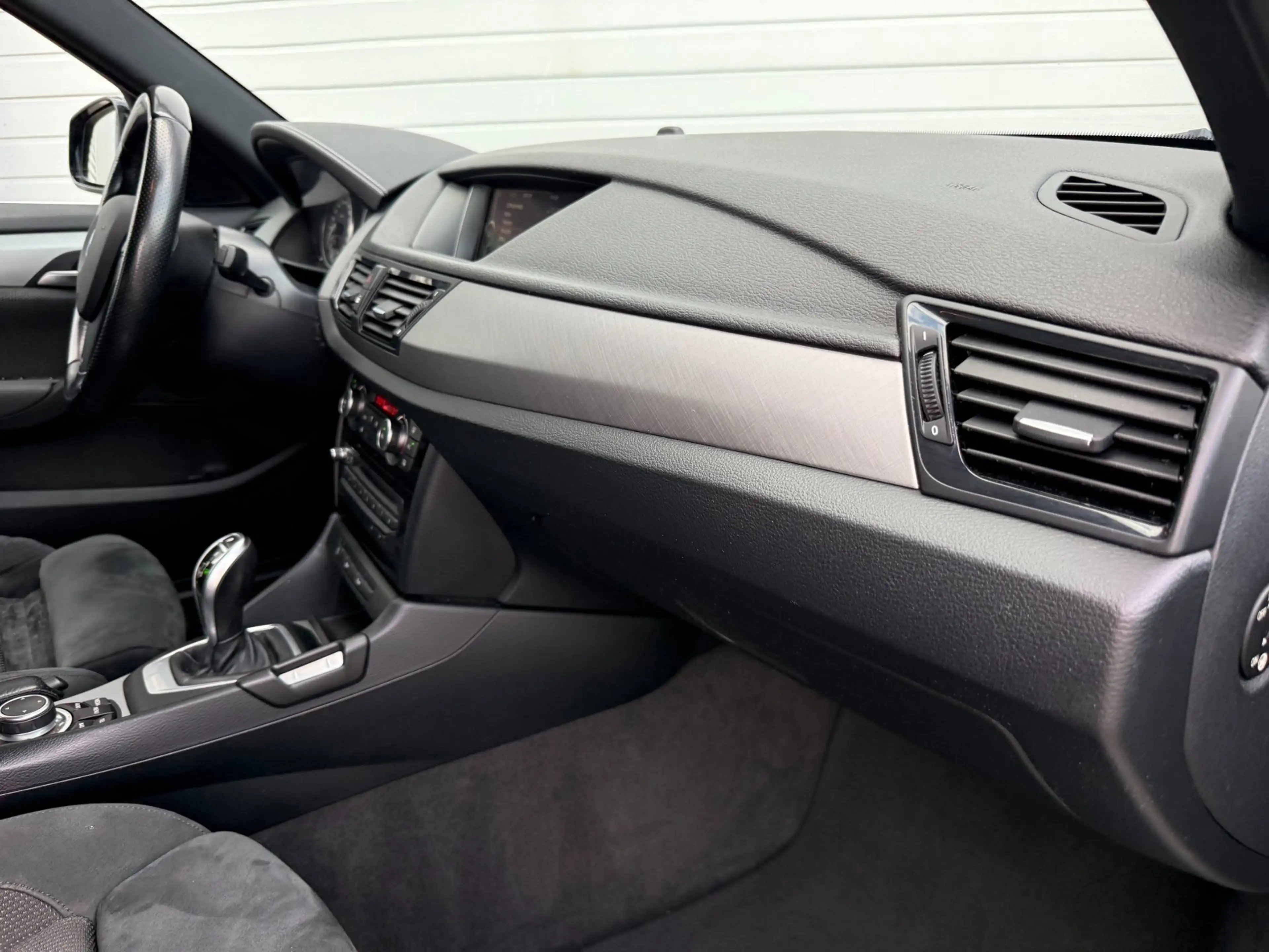 BMW X1 SDrive20i M Pakket Trekhaak Alcantara Org-NL — photo 15