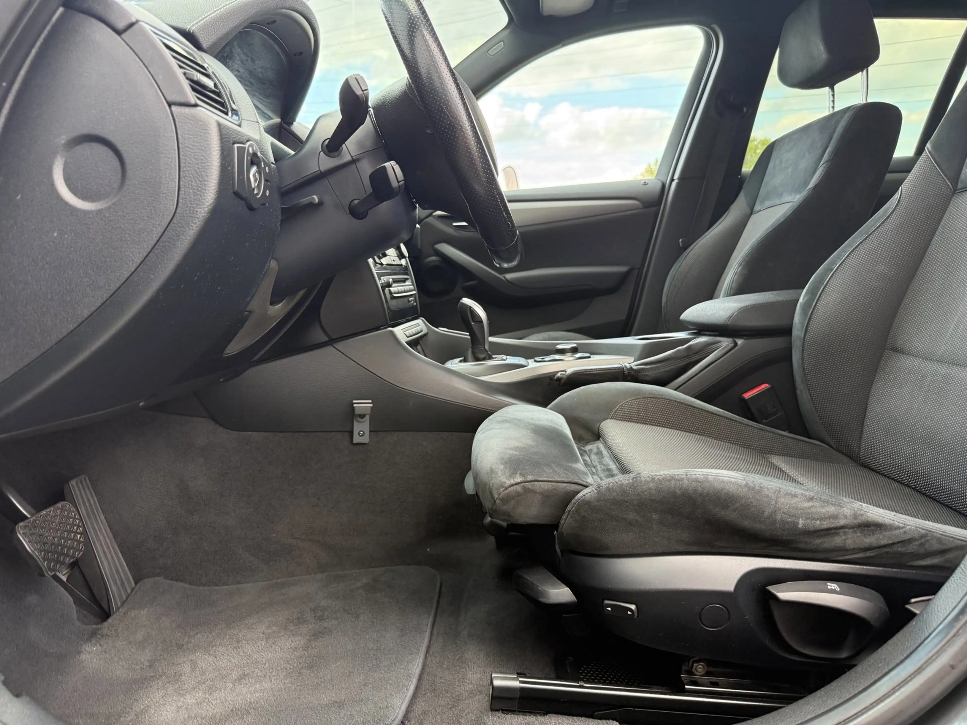 BMW X1 SDrive20i M Pakket Trekhaak Alcantara Org-NL — photo 11