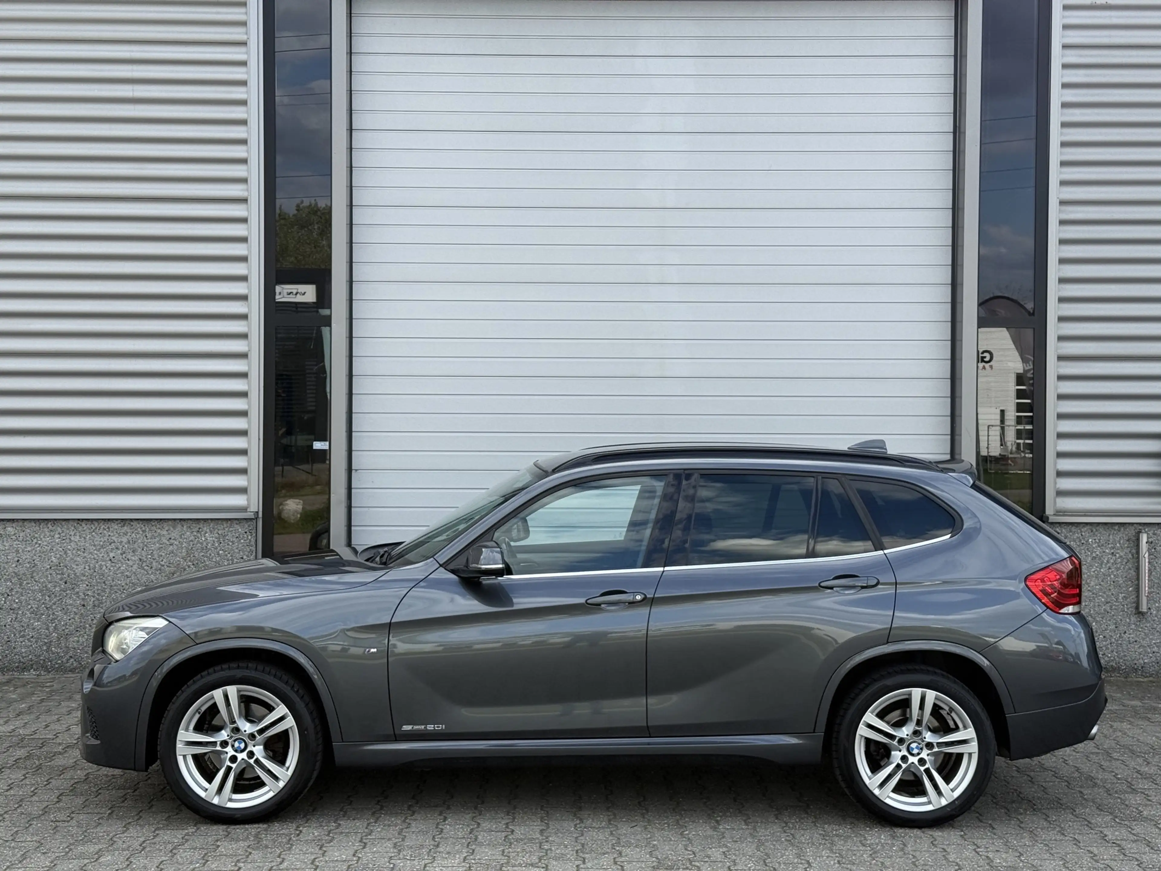 BMW X1 SDrive20i M Pakket Trekhaak Alcantara Org-NL — photo 3