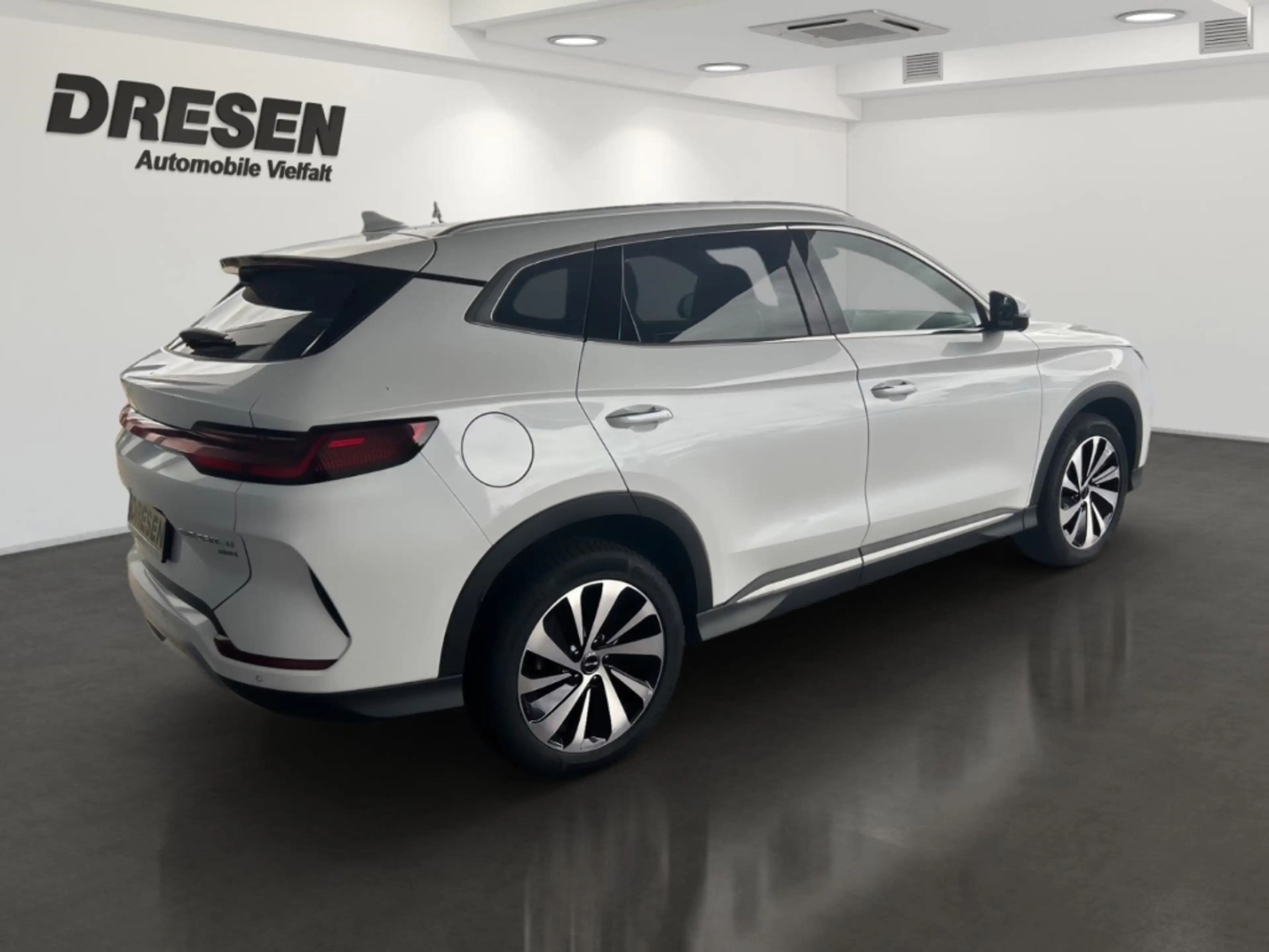 BYD Seal U DESIGN PHEV 1.5 238KW NAVI,KLIMA,ALLRAD,SITZHZG — photo 4