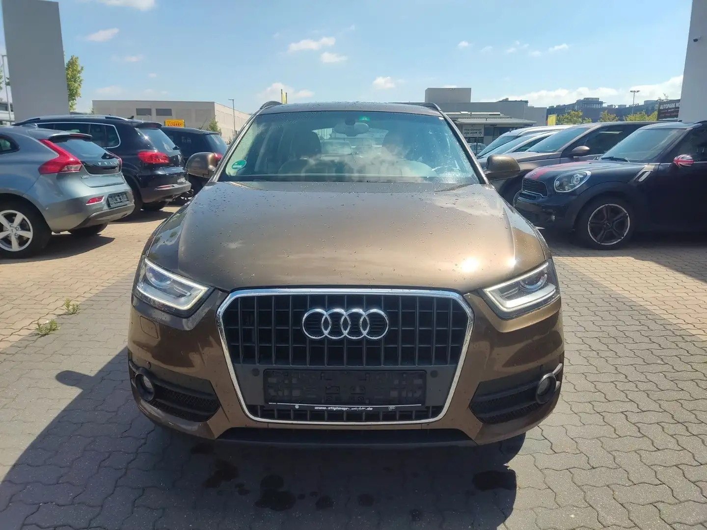 Audi Q3 2.0 TDI Коричневый - 1