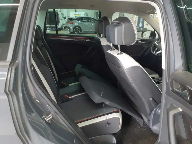 Volkswagen Tiguan view 14