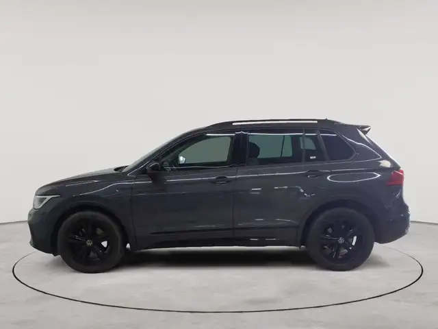 Volkswagen Tiguan view 6