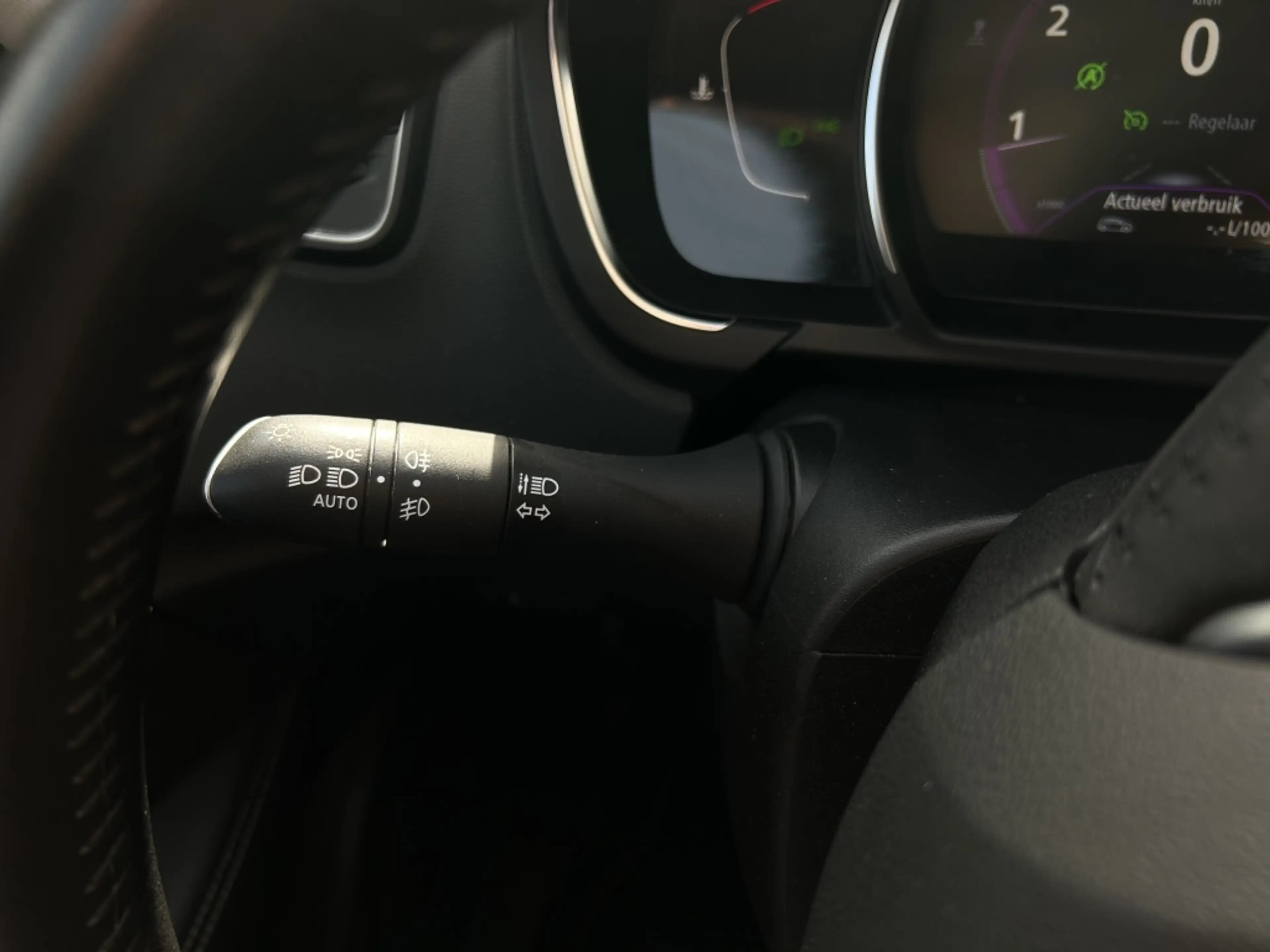 Renault Scenic 1.2 Energy TCe 130pk Bose — photo 21