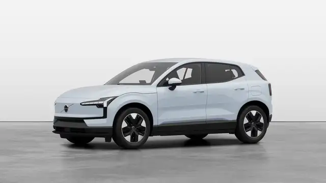 Volvo EX30 P5 Core IN ARRIVO