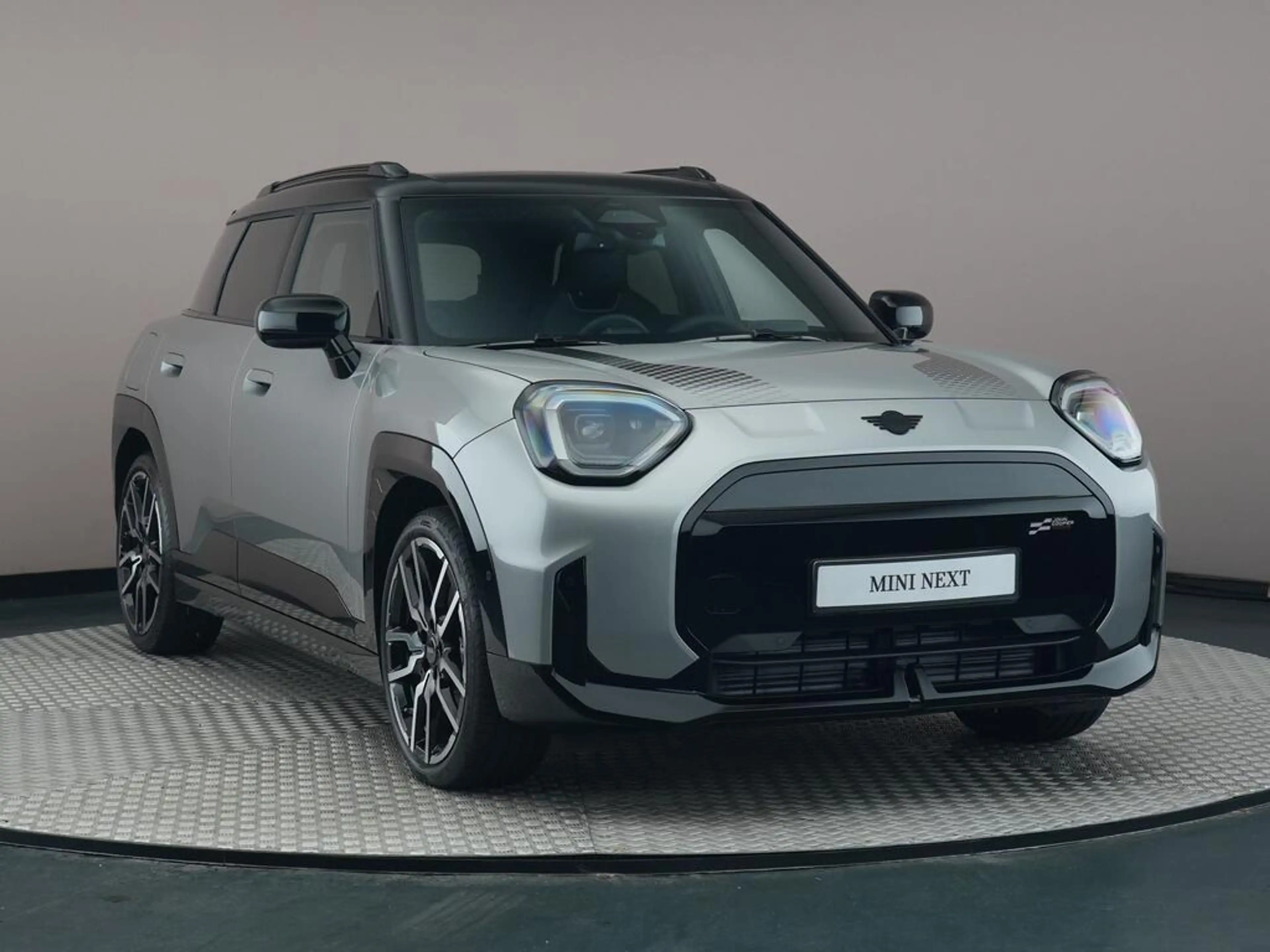 MINI Aceman E John Cooper Works M 42.5 kWh — photo 3