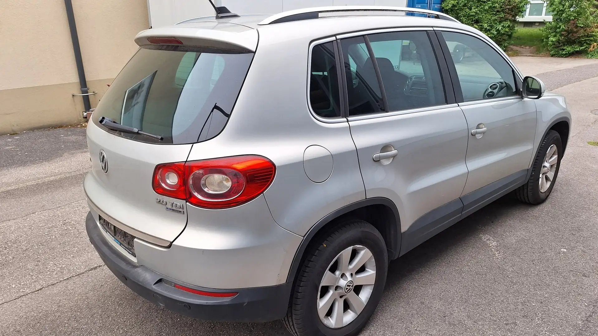 Volkswagen Tiguan CFF Silber - 2