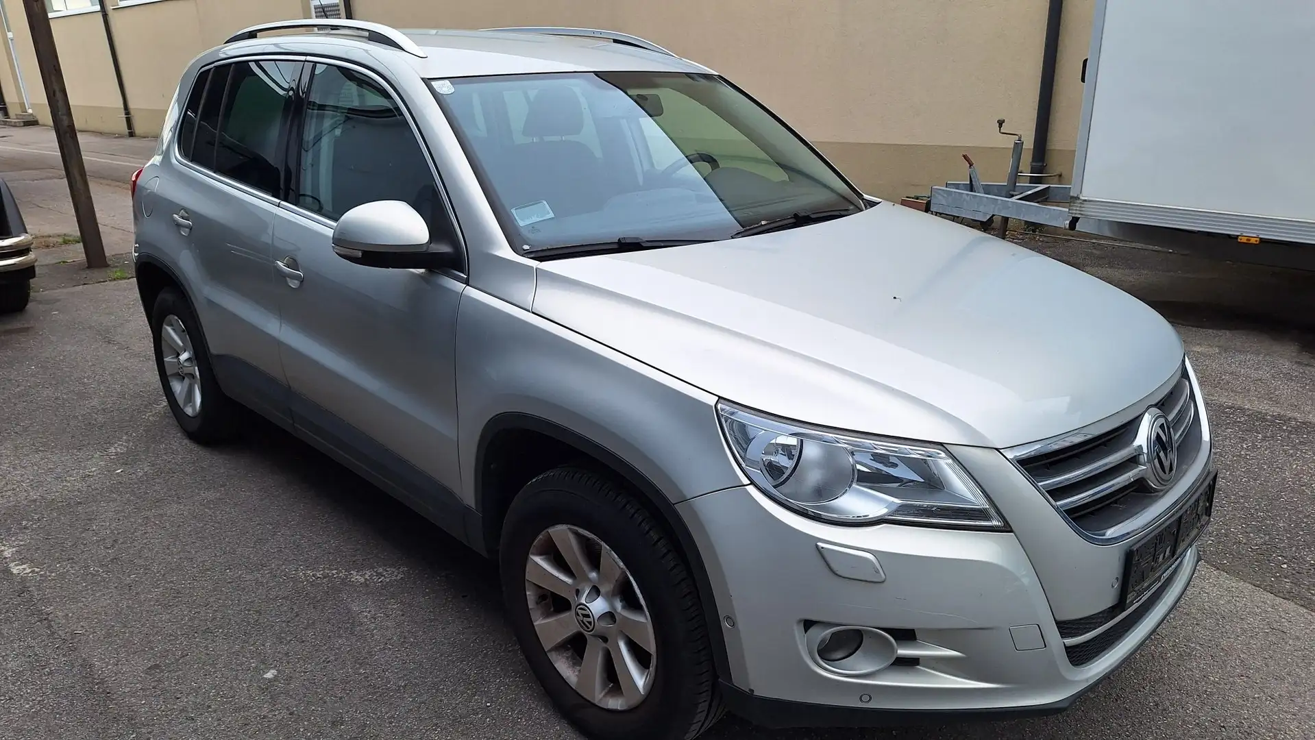 Volkswagen Tiguan CFF Silber - 1