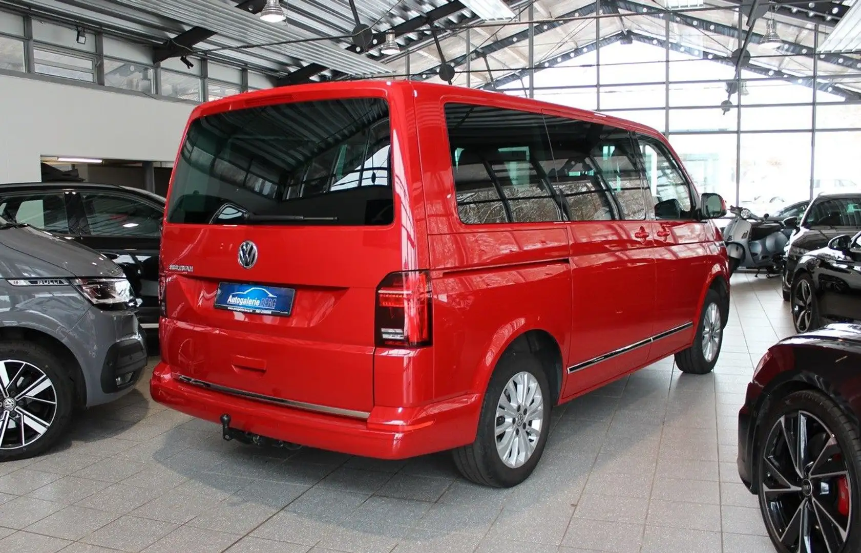 Volkswagen T6 Multivan T6.1 Multivan 2.0 TDi DSG Gen.Six AHK Kam LED Rot - 2
