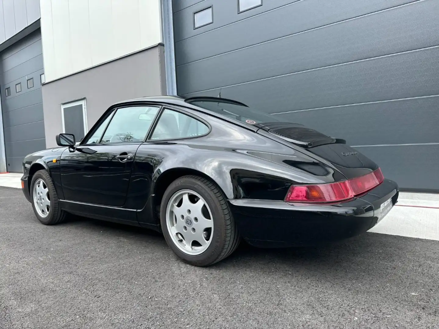 Porsche 911 964 3.6 Carrera 4 250cv boite manuelle Zwart - 2
