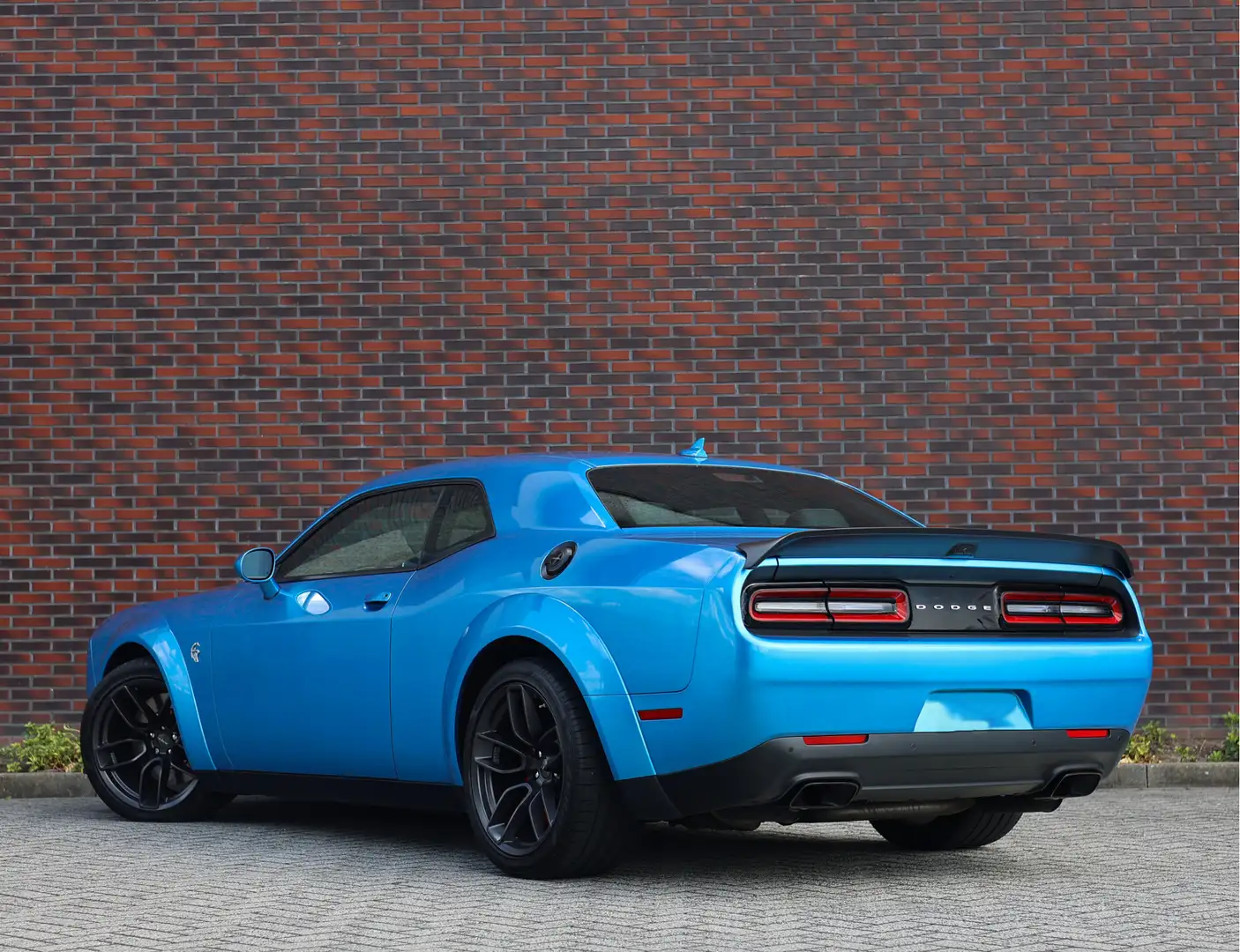 Dodge Challenger 6.2 SRT Hellcat | Facelift - Nieuwstaat - Widebody Blau - 2
