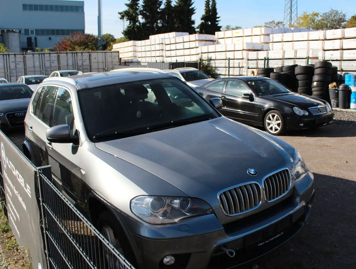 BMW X5 xDrive40d M-Sport Voll*Motorschaden Grau - 2