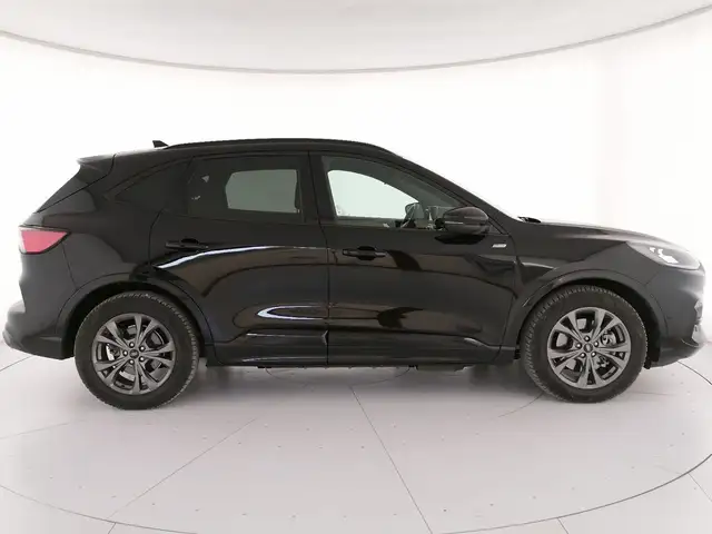 Ford Kuga view 3