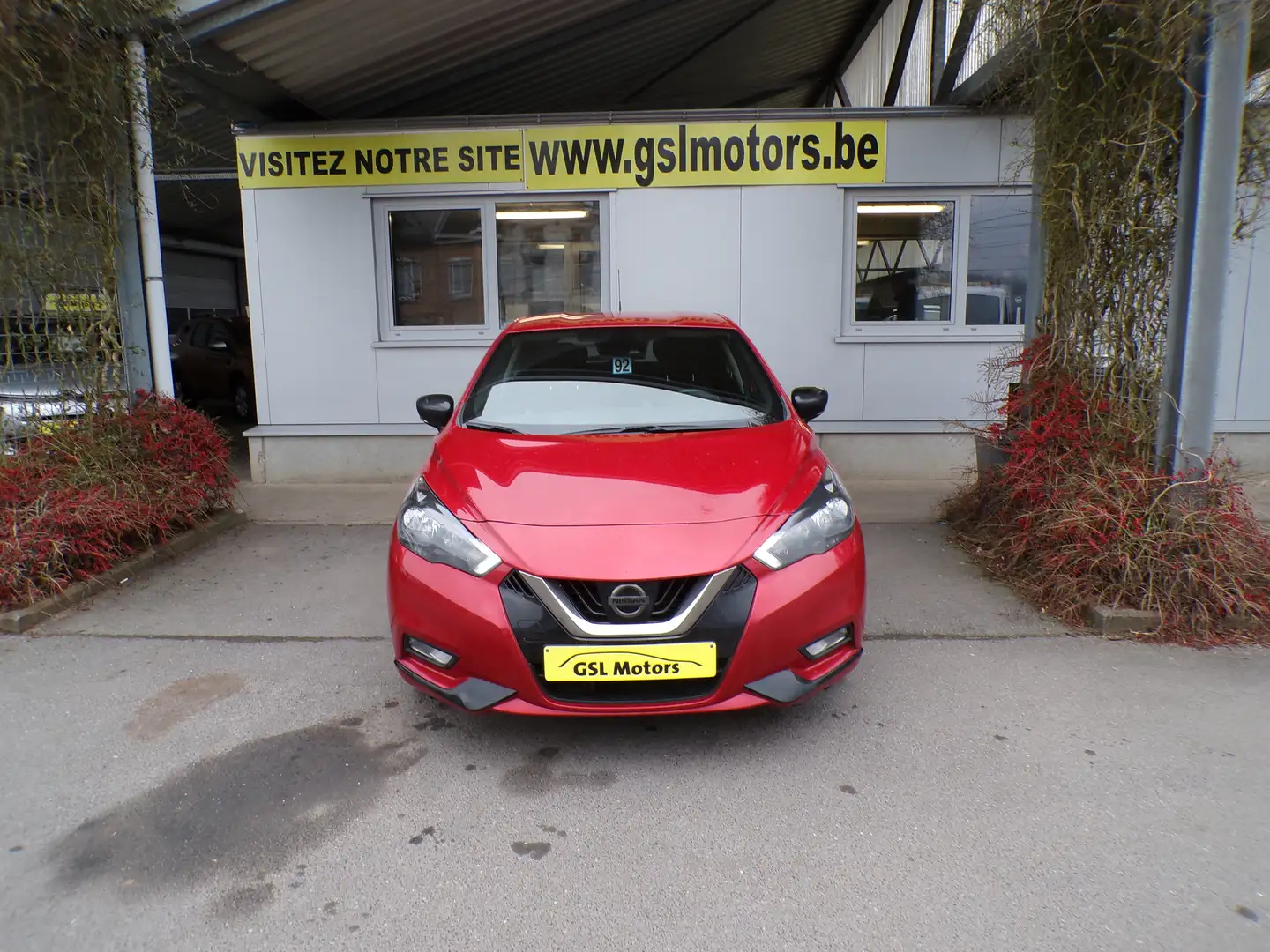 Nissan Micra 1.0 92cv 5 portes rouge 05/21 57.503km!! Airco GPS Rouge - 2