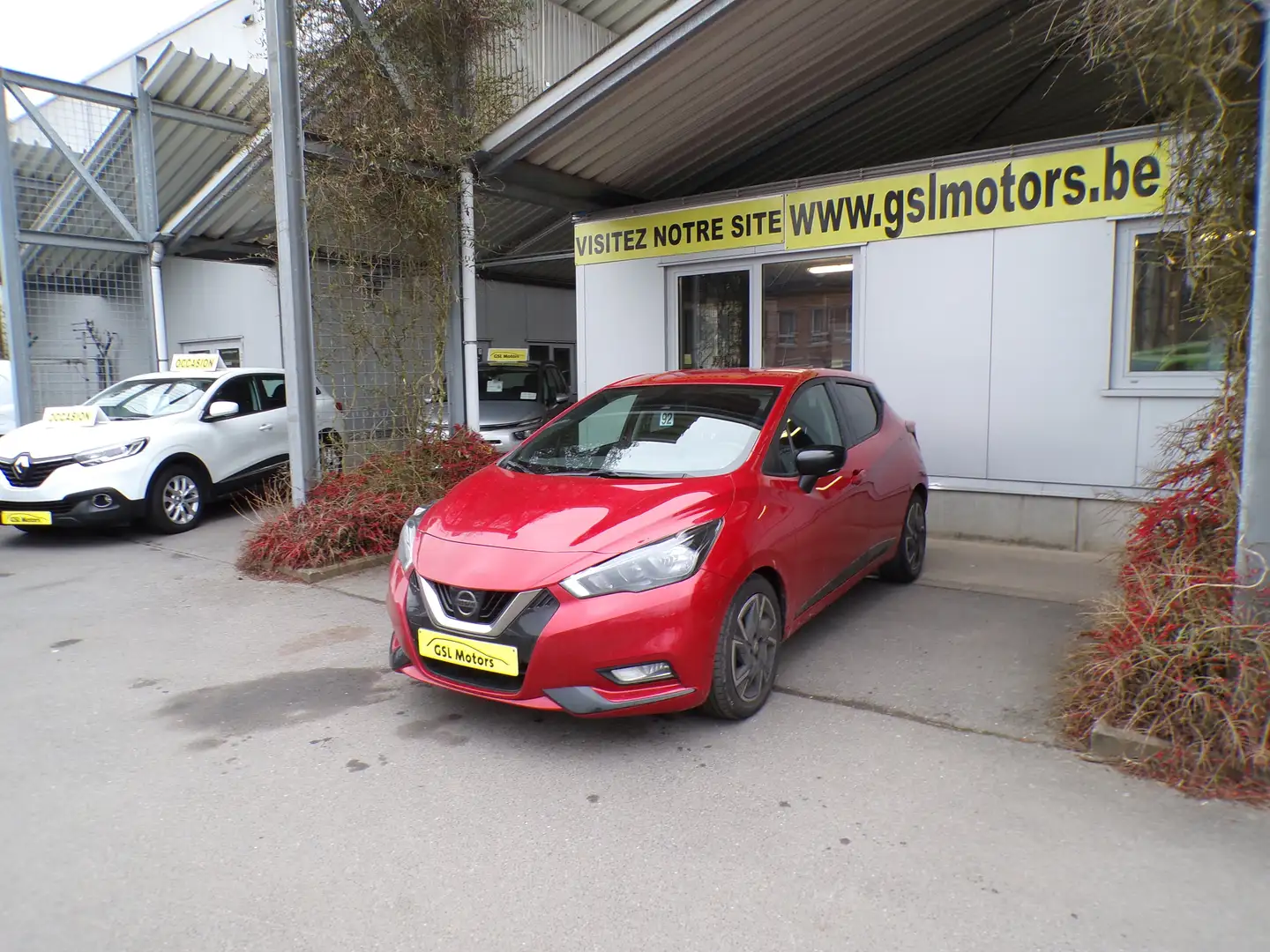 Nissan Micra 1.0 92cv 5 portes rouge 05/21 57.503km!! Airco GPS Rouge - 1