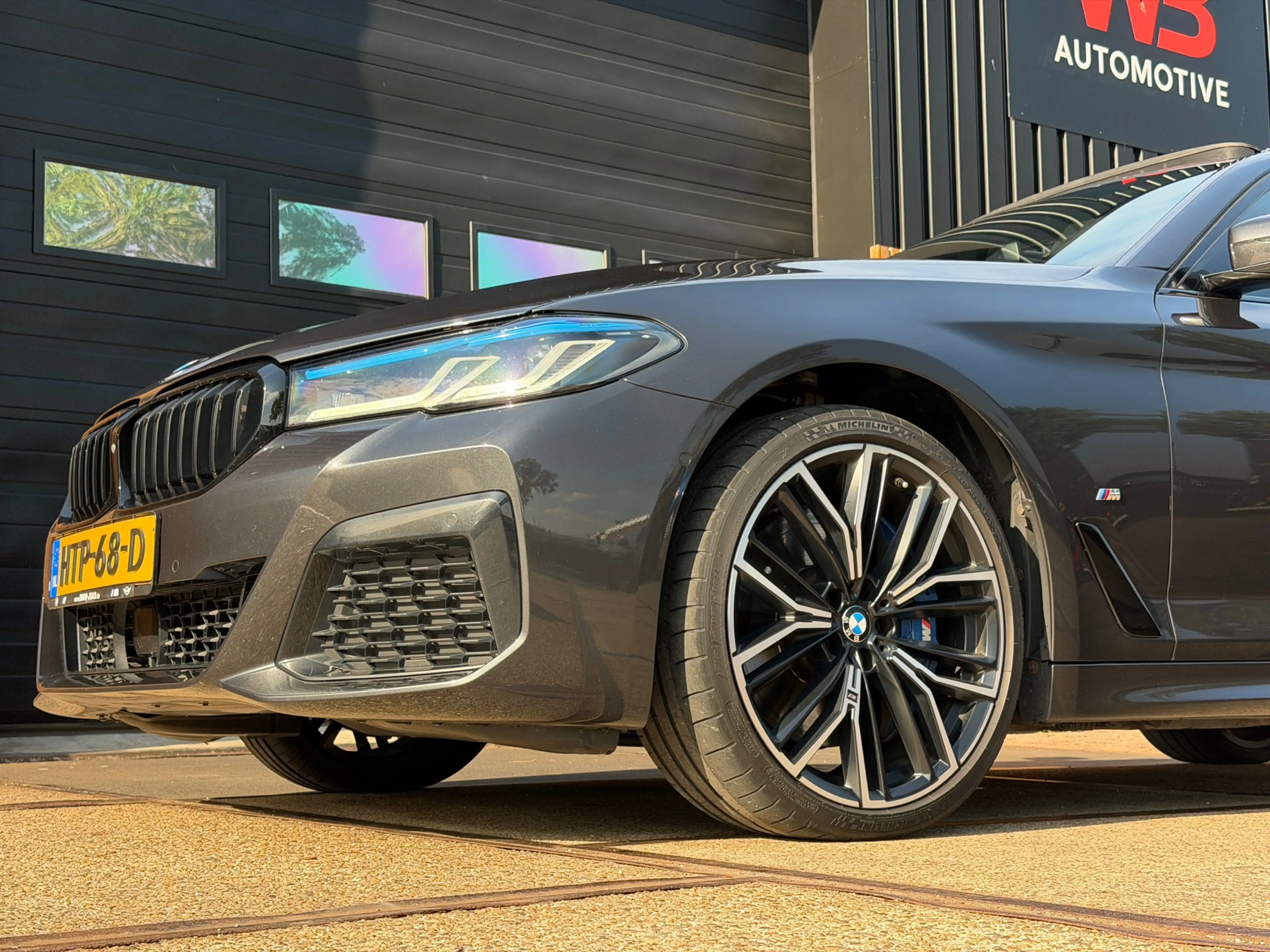 BMW 540 5-serie Touring 540d xDrive High Executive M-Sport — photo 3