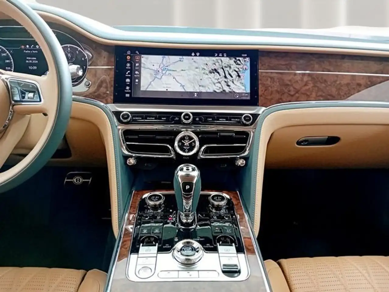 Bentley Flying Spur 2023 — фото 14