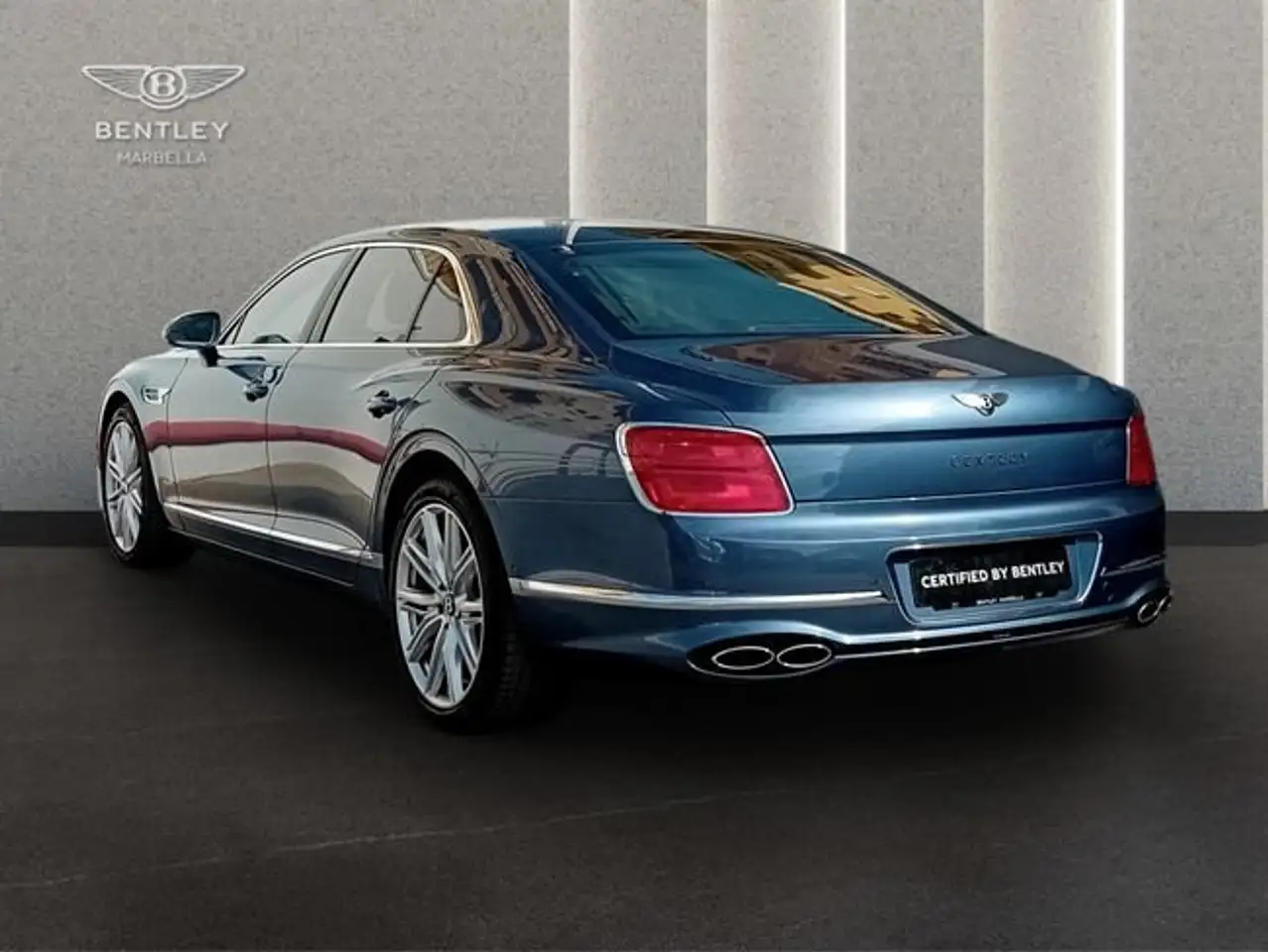 Bentley Flying Spur 2023 — фото 7