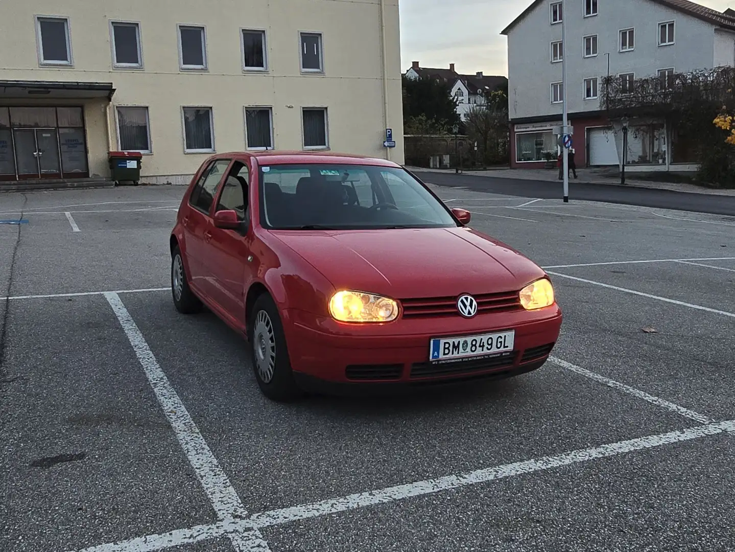 Volkswagen Golf Golf TDI Rot - 1
