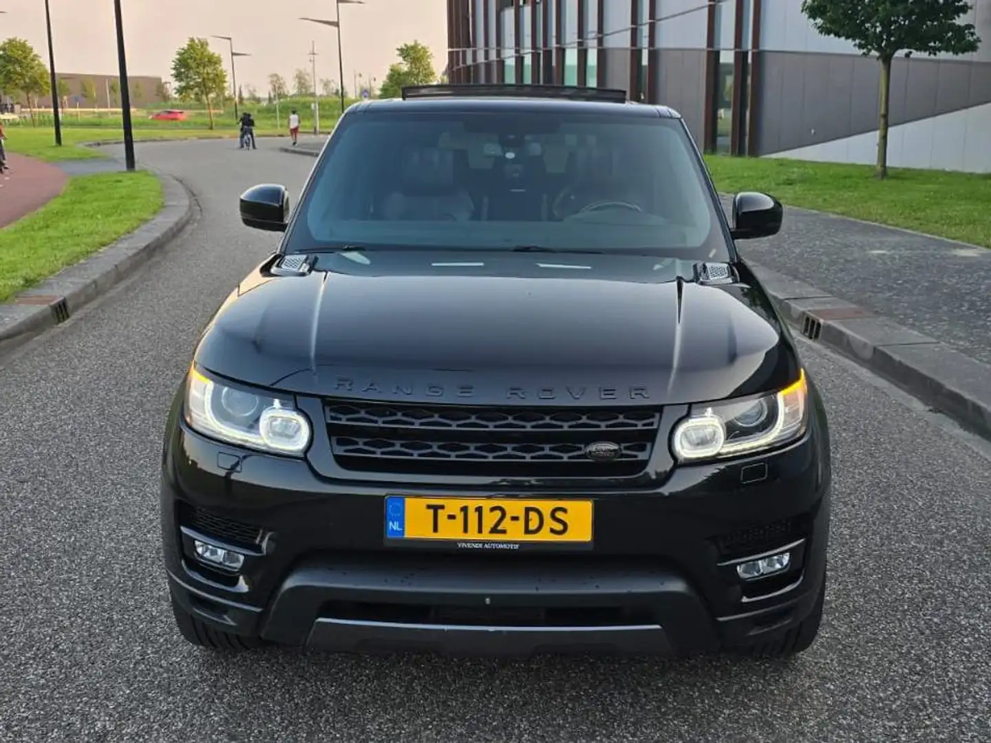 Land Rover Range Rover Sport Range Rover Sport 4.4 SDV8 Auto. Dyn. Negro - 2