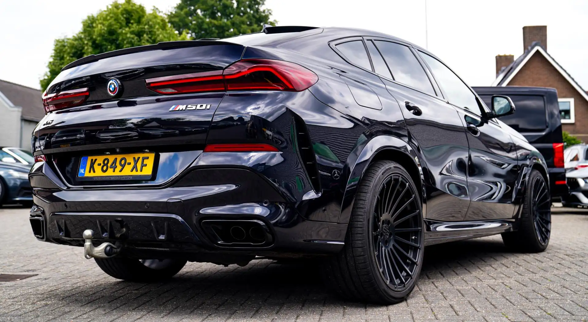 BMW X6 M50i High Executive | Carbon inleg | Krystallen Po Zwart - 2