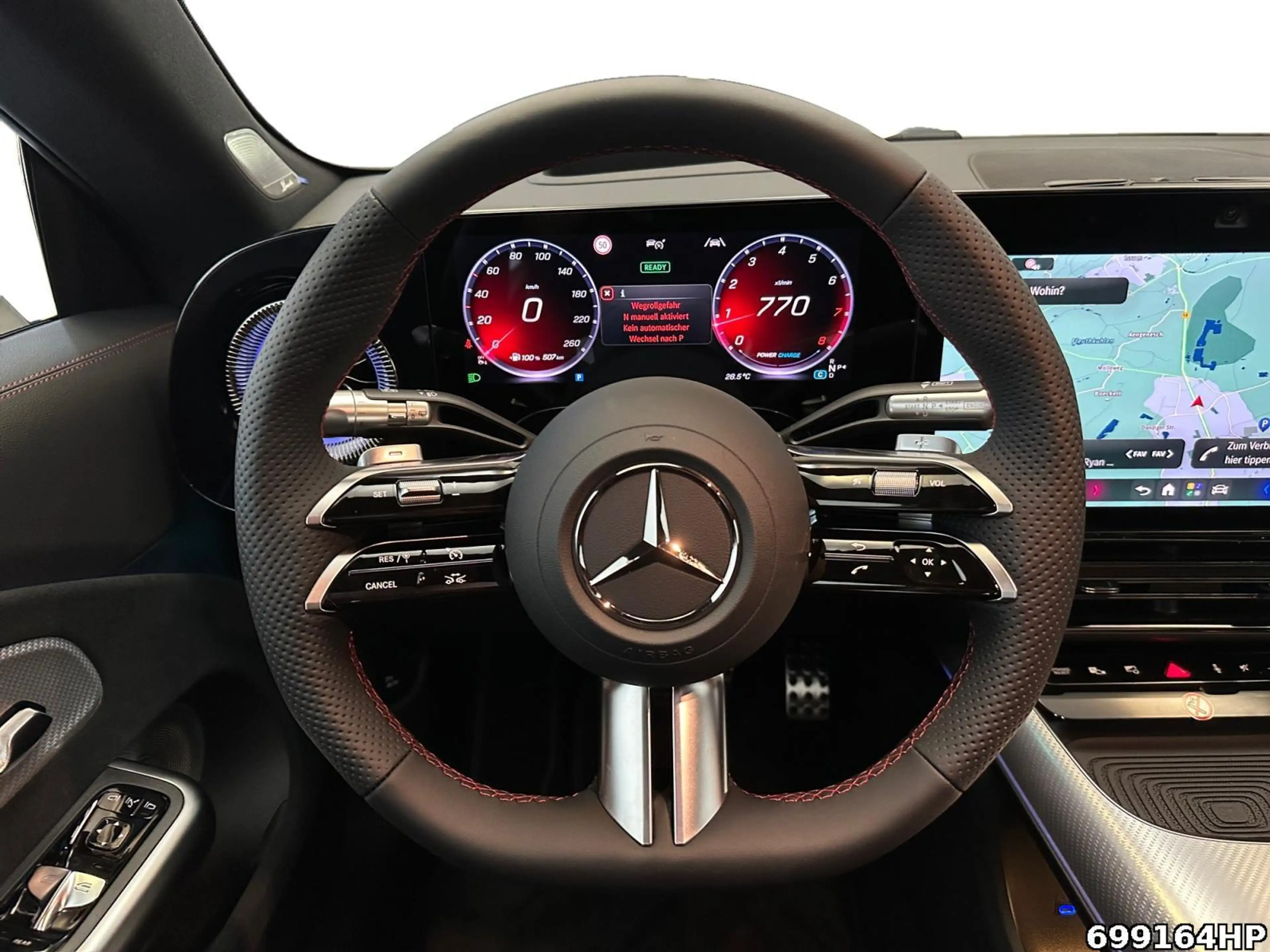 Mercedes-Benz CLA 200 Shooting Brake +AMG+HUD+360°+PREMIUM+ — photo 13
