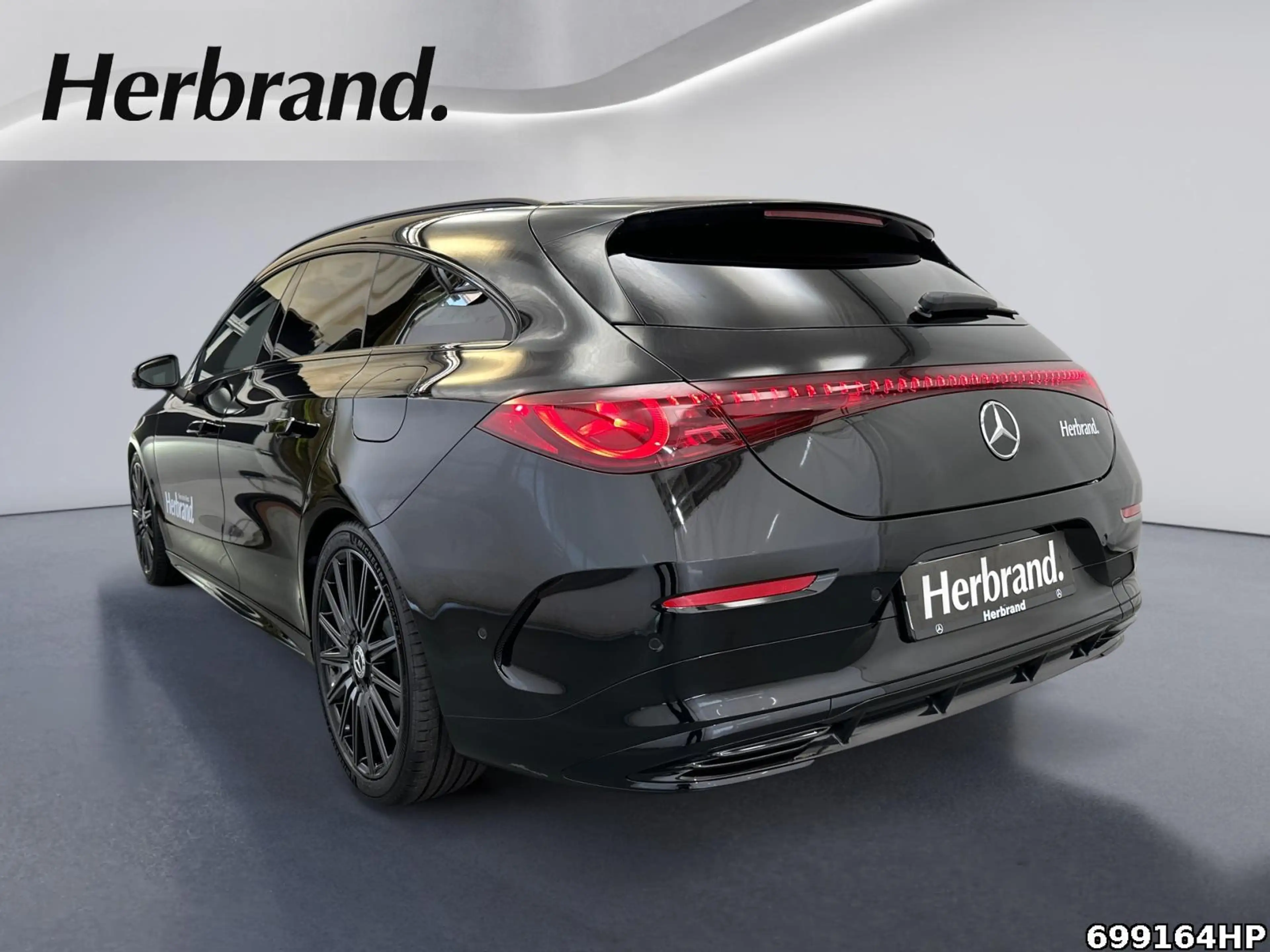 Mercedes-Benz CLA 200 Shooting Brake +AMG+HUD+360°+PREMIUM+ — photo 4