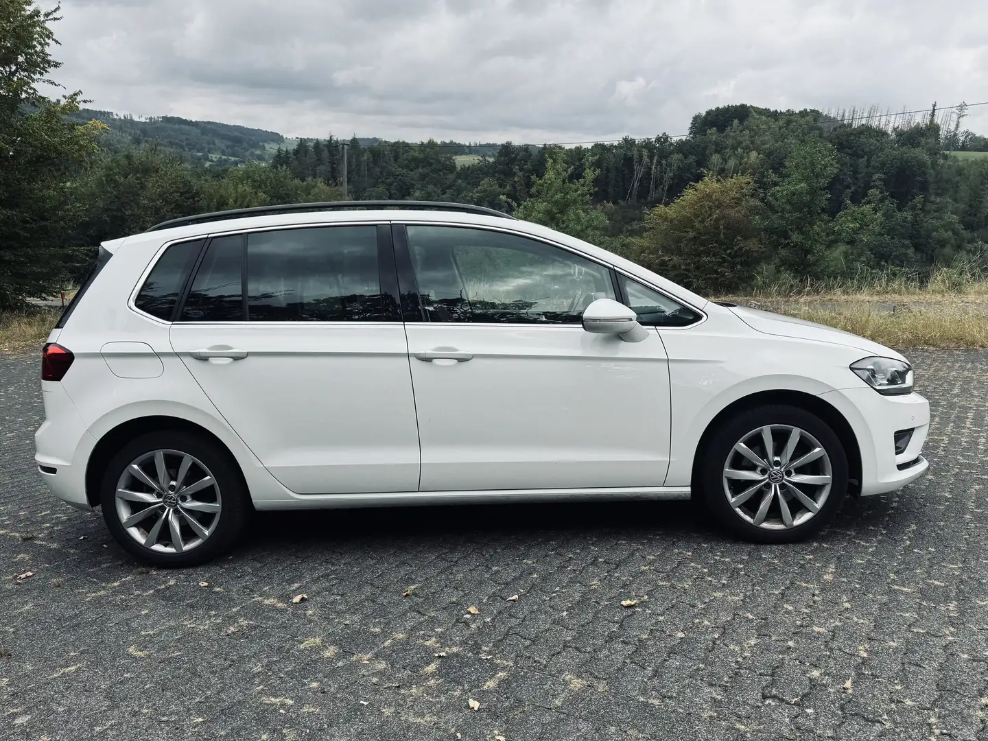Volkswagen Golf Sportsvan 1.4 TSI (BlueMotion Technology) Highline - 2