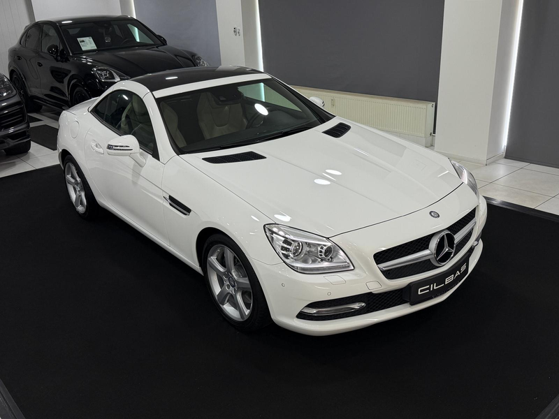Mercedes-Benz SLK 200 AUT.*PANO*LEDER-BEIGE*XENON*SHZ*AIRSCARF — photo 4