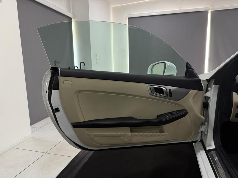 Mercedes-Benz SLK 200 AUT.*PANO*LEDER-BEIGE*XENON*SHZ*AIRSCARF — photo 12
