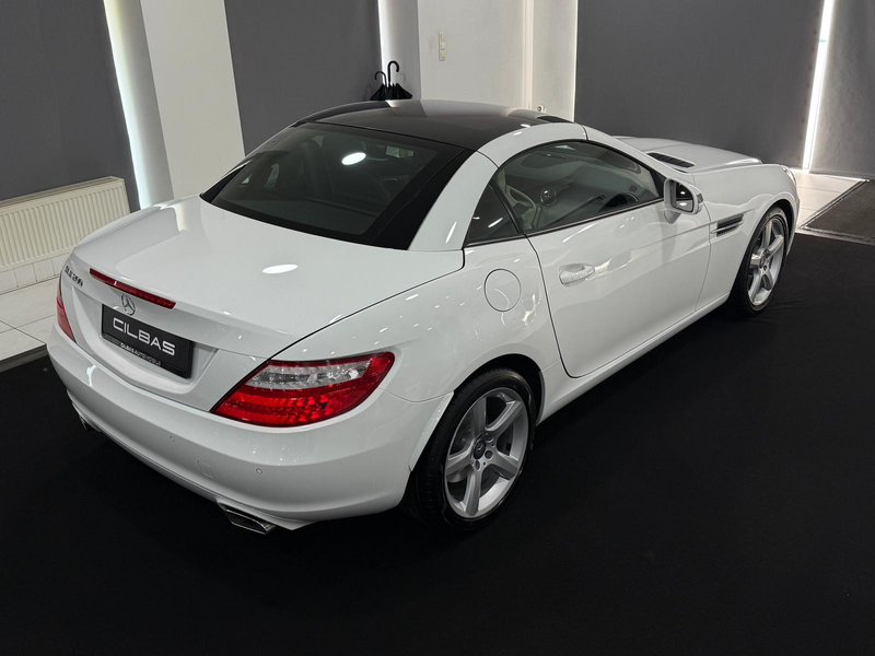 Mercedes-Benz SLK 200 AUT.*PANO*LEDER-BEIGE*XENON*SHZ*AIRSCARF — photo 6