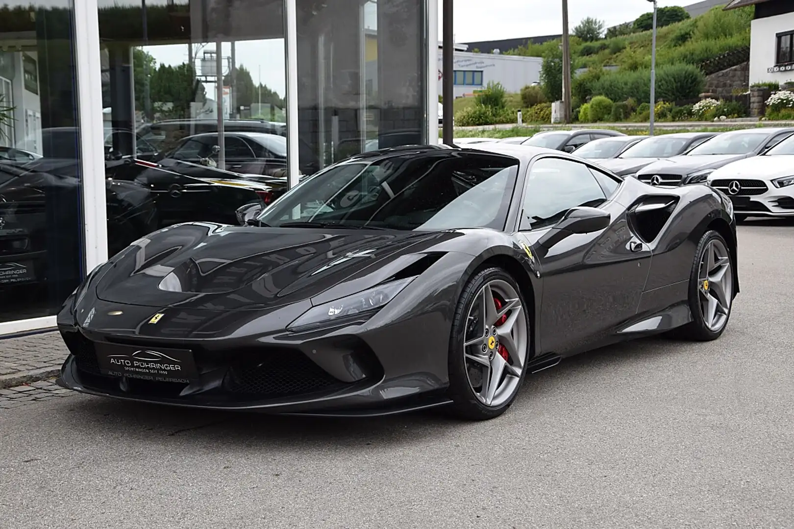 Ferrari F8 Tributo *Lift*Carbon LED*Kamera*Alcantara* Grau - 2