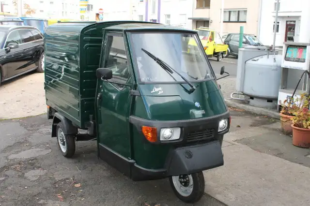 Piaggio Ape 50 Kasten LED Neuwertig Ideales Werbefahrzeug