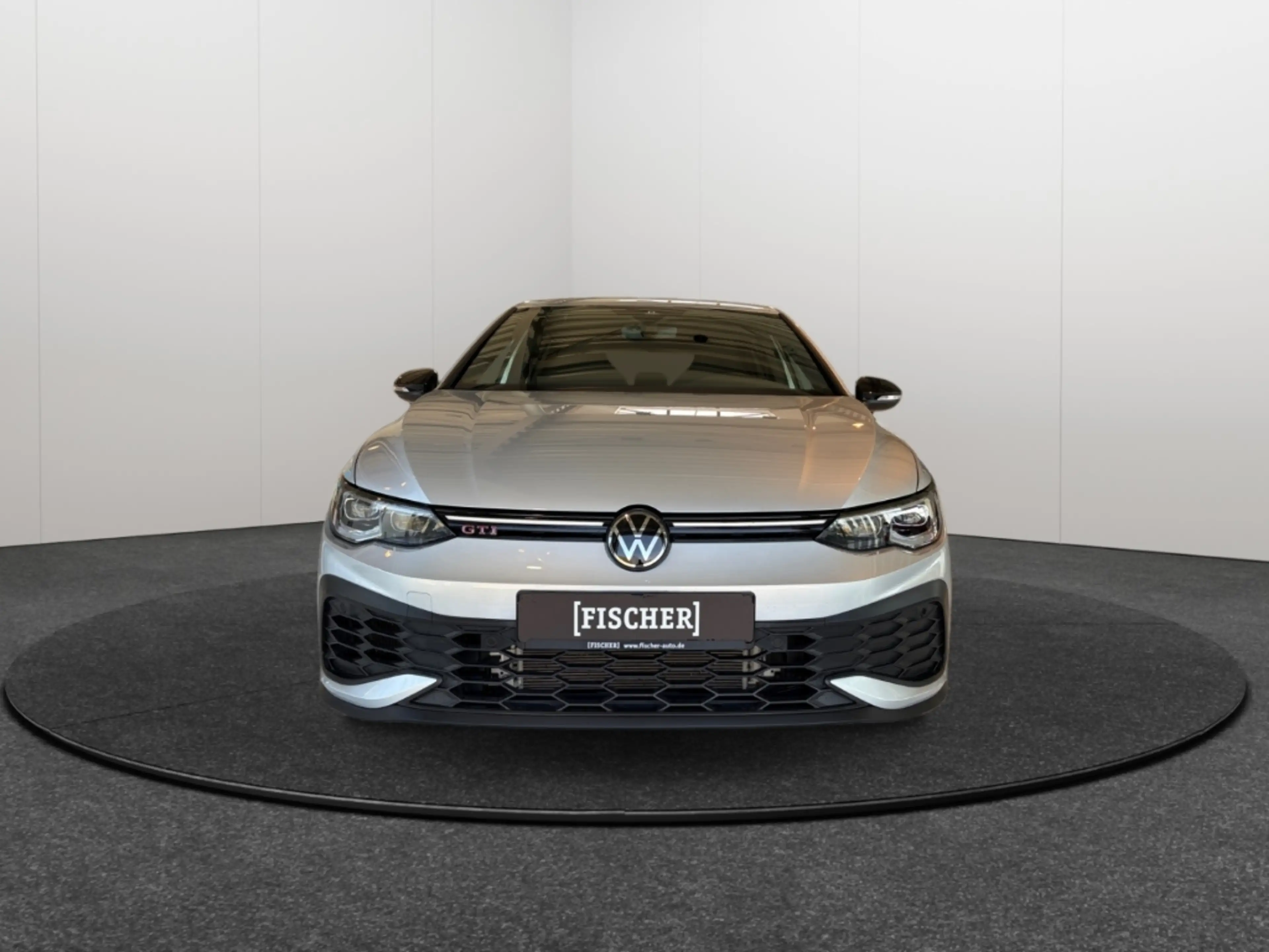 Volkswagen Golf GTI VIII 2.0TSI DSG Clubsport Matrix Navi SHZ Rear Vie — photo 2