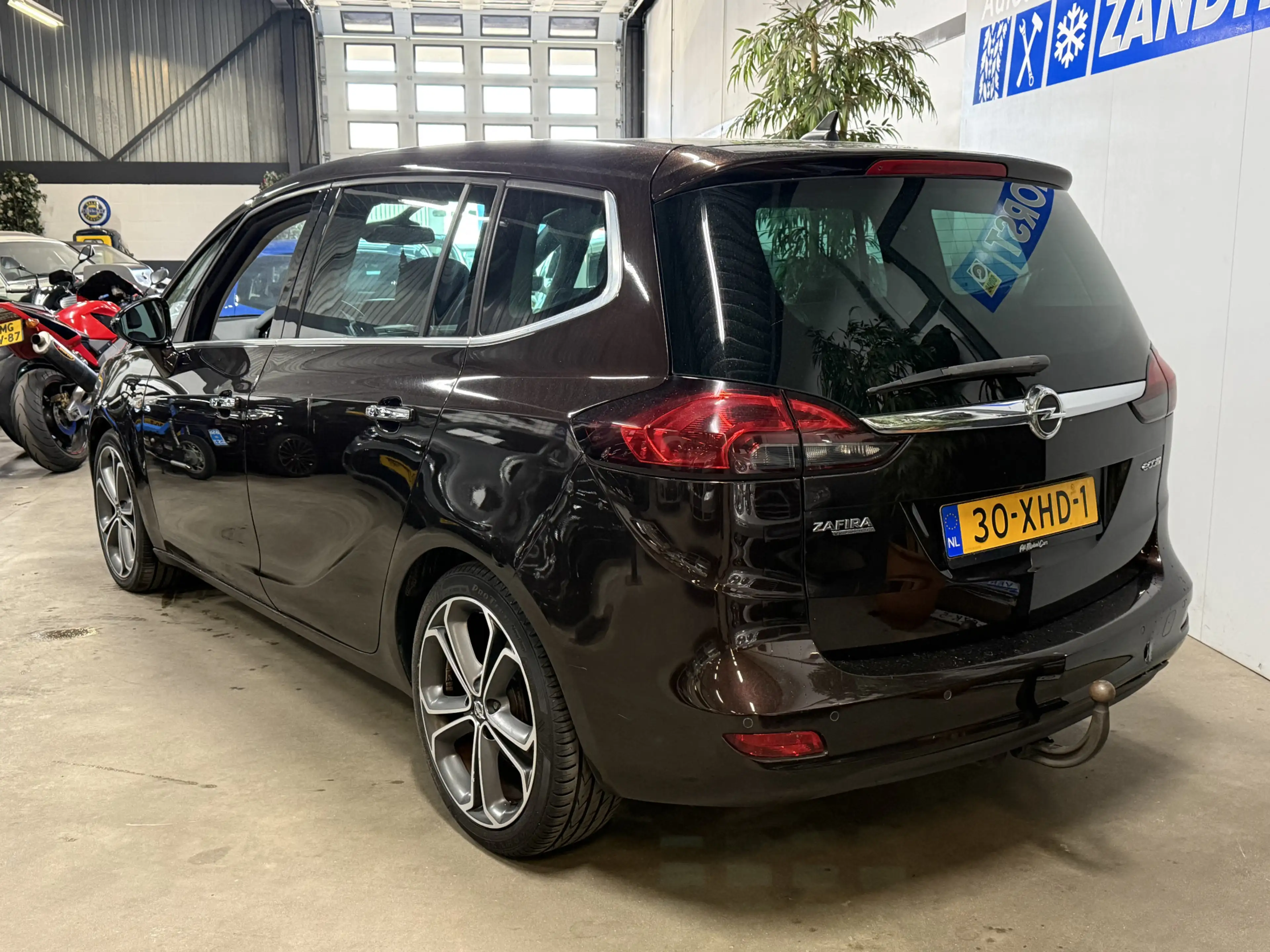 Opel Zafira Tourer 1.4 Cosmo 7p. // Panodak // Half Leer // 18 inch — photo 2