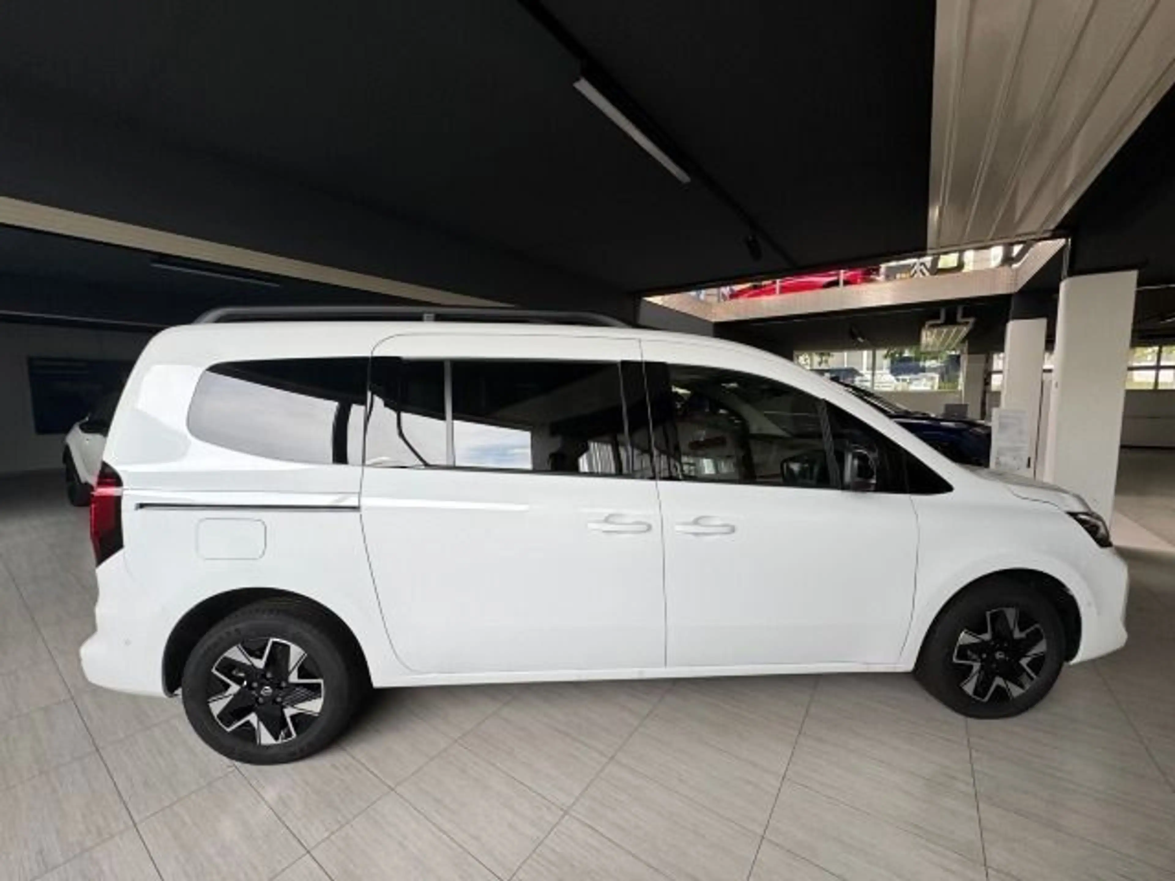 Nissan Townstar DIG-T 130 L2 Tekna *Leder; 360°-Kamera* — photo 8