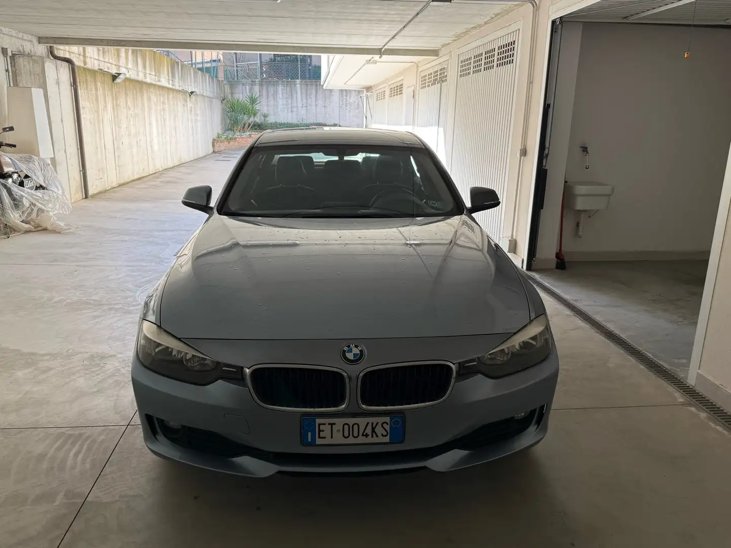 BMW 318 318d 2.0 Futura 143cv FL - 1