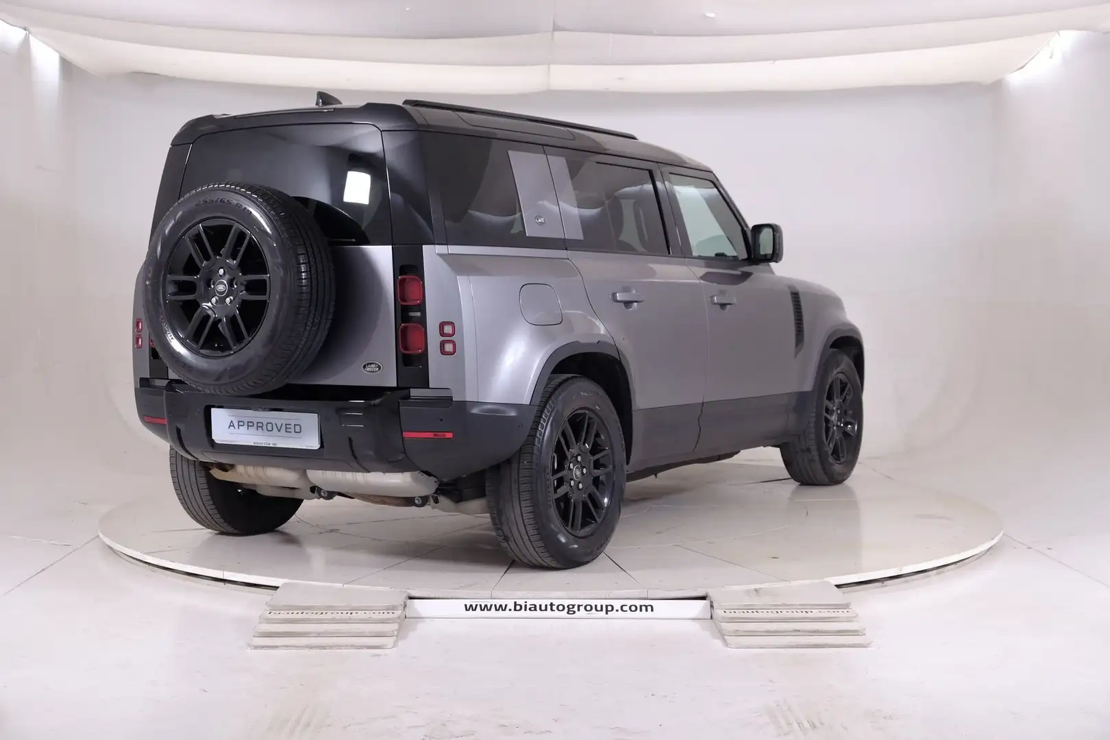 Land Rover Defender 3.0D I6 300CV AWD Auto SE110 Ds Mh Grigio - 2
