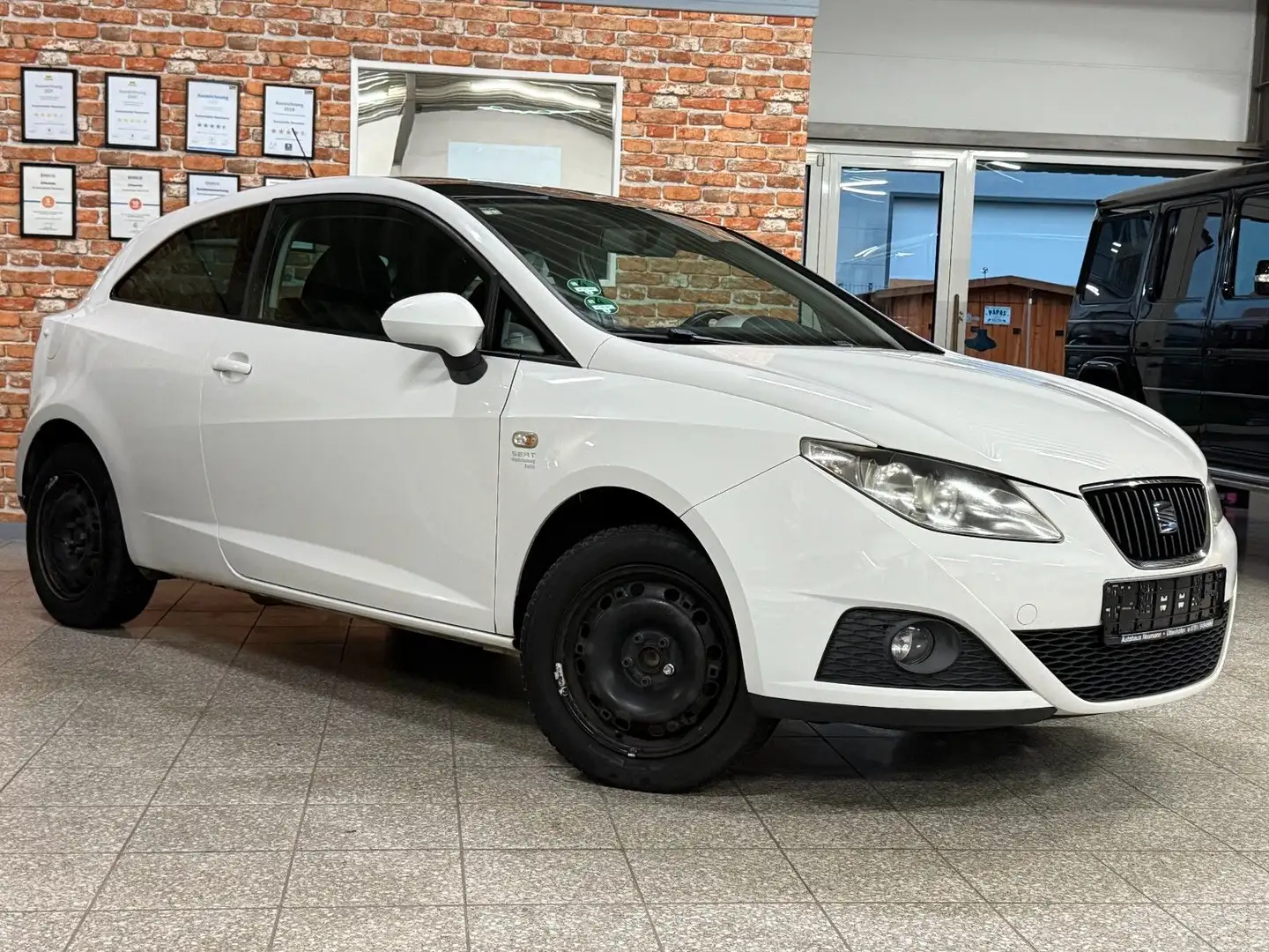 SEAT Ibiza SC Sport-1.6-Panodach-Klimaaut.-Sportsitze Weiß - 1