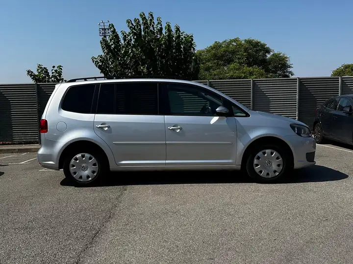 Volkswagen Touran 1.4 TSI Edition 2011, foto 2