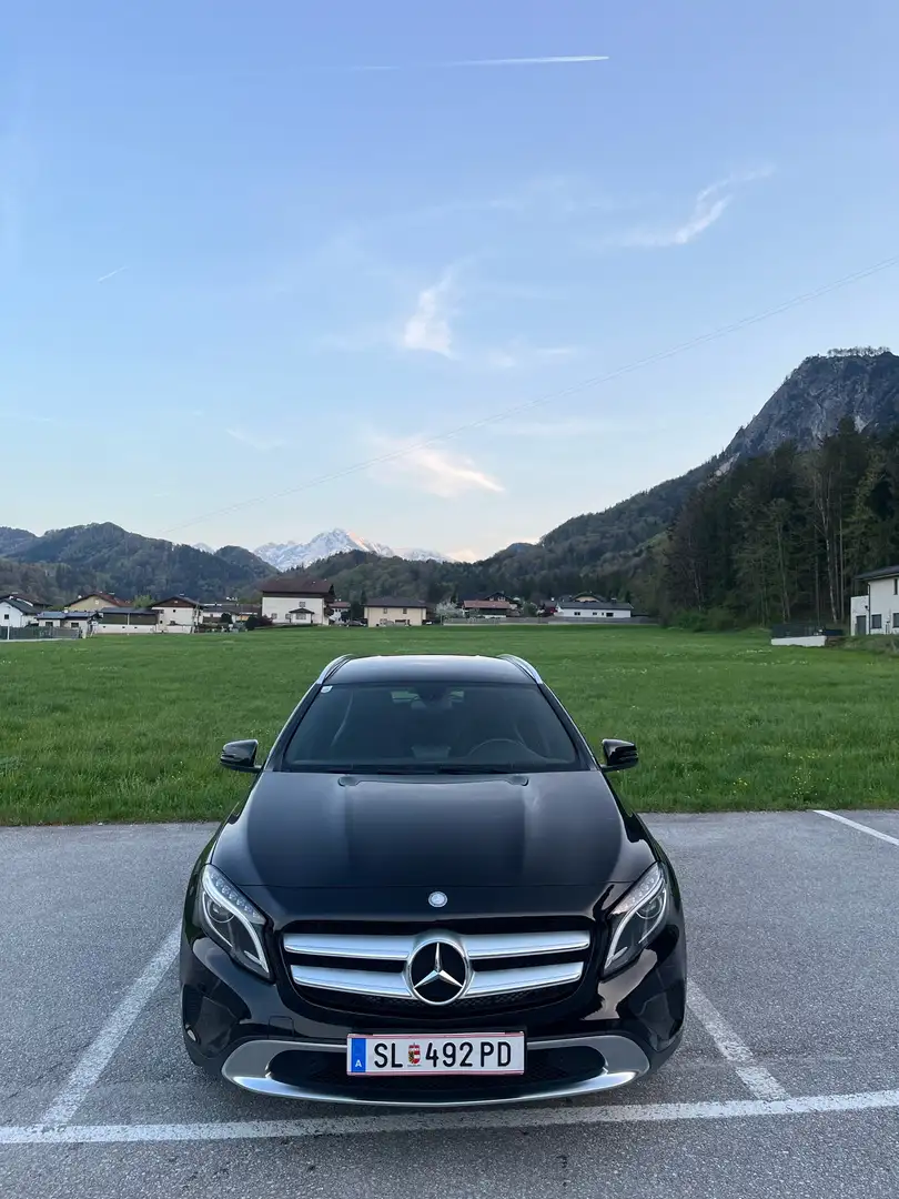 Mercedes-Benz GLA 180 CDI Aut. Bi-Xenon 18zoll Navi Schwarz - 1